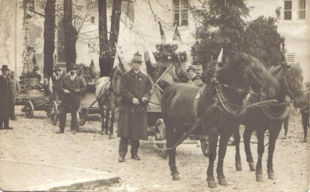 h1) Odvzem zvonov, 1916 (arhiv družina Sirc)