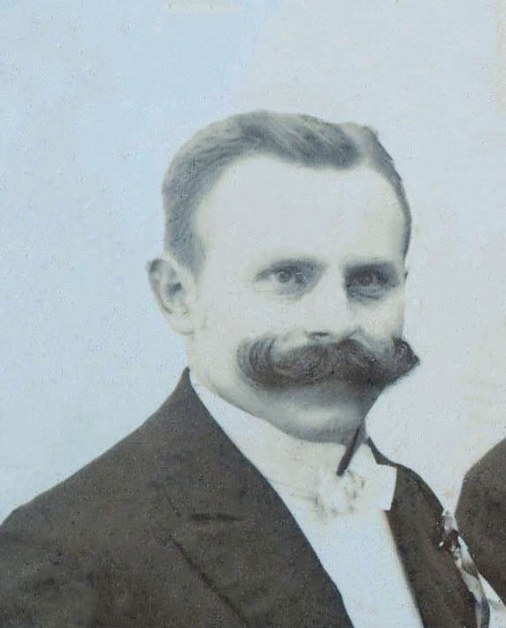 Janša - čevljar, 1910 (DAR - arhiv Slavko Mali)