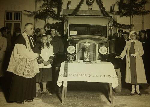 Blagoslov gasilskega kamiona, 1934