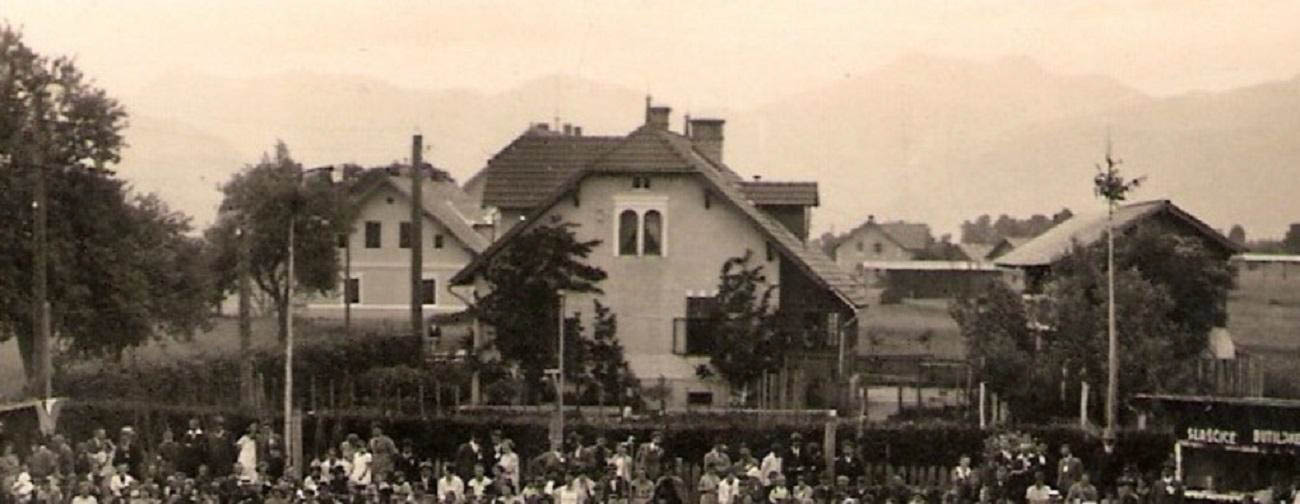 Langusova hiša, 1921