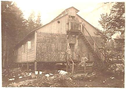 Vojašnica v Predtrgu, 1915
